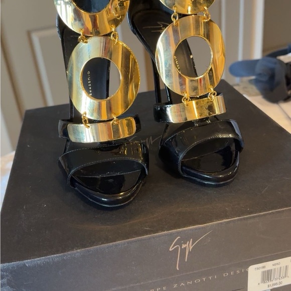 Giuseppe Zanotti Black and Gold Heels with Metallic Accents - Picture 5 of 5